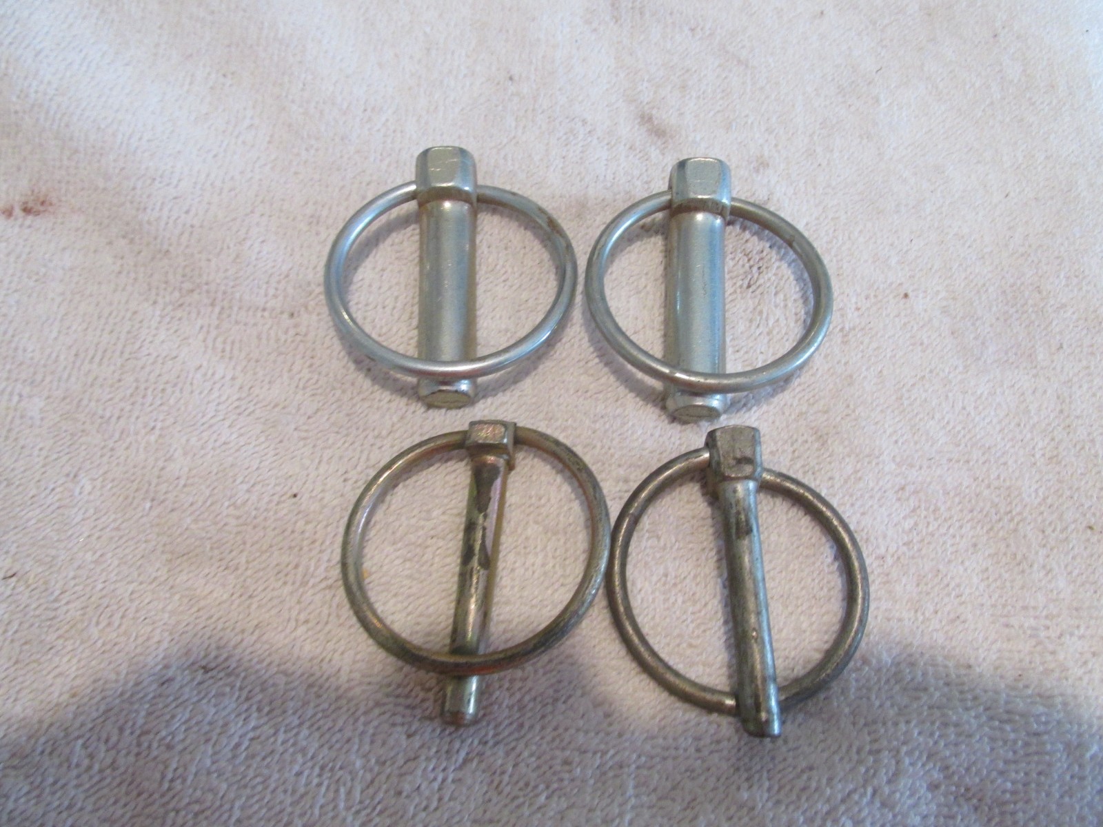 small locking hitch pins