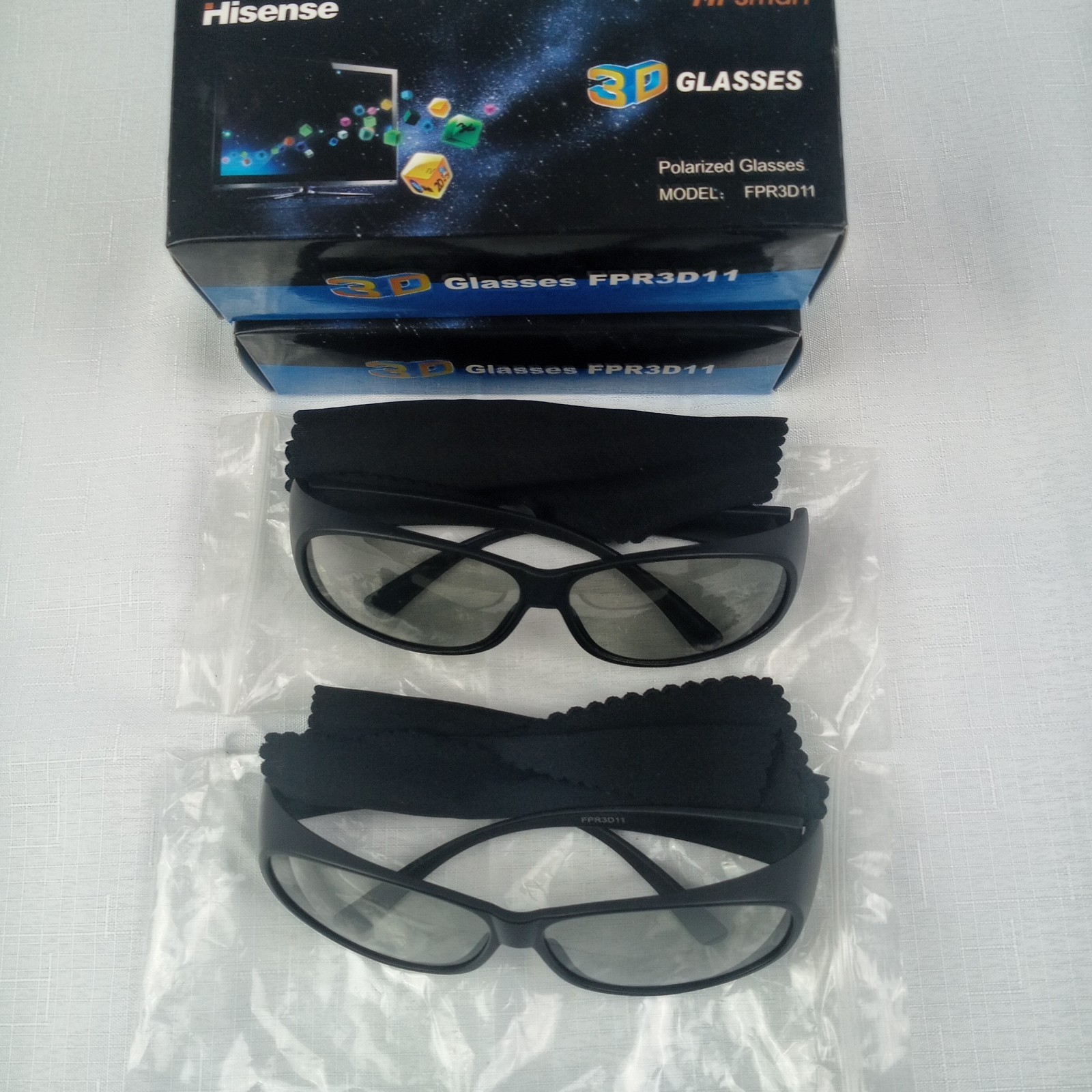 Hisense 3D Glasses Polarized FPR3D11 - NEW - Set of 2