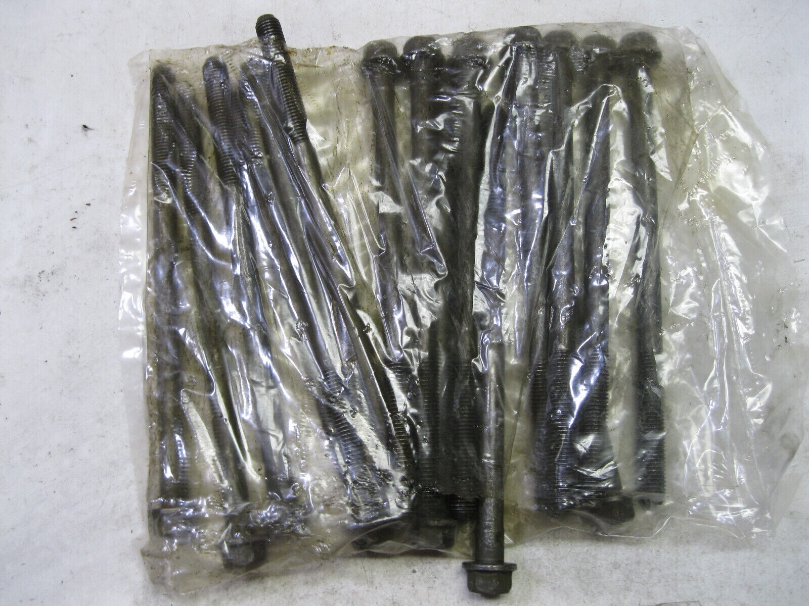 Engine Cylinder Head Bolt Set McCord 82-1061