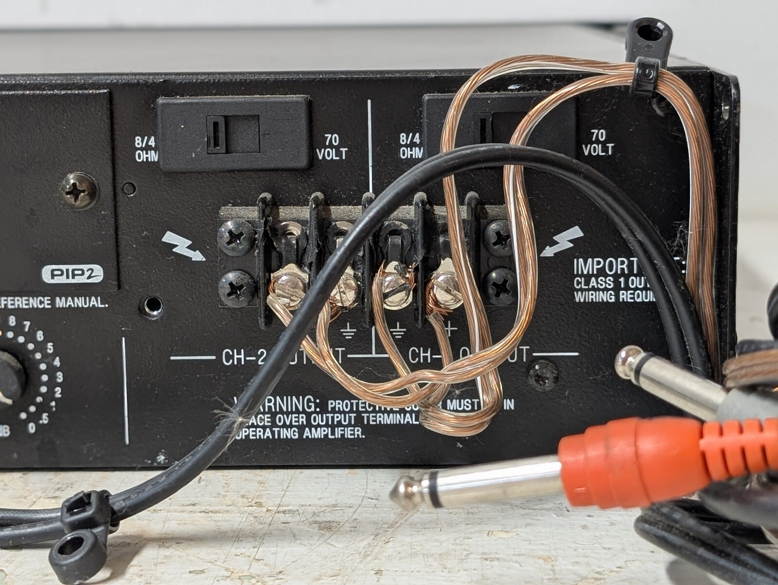 Crown Com-Tech 210 Power Amplifier Two-channels 300 W