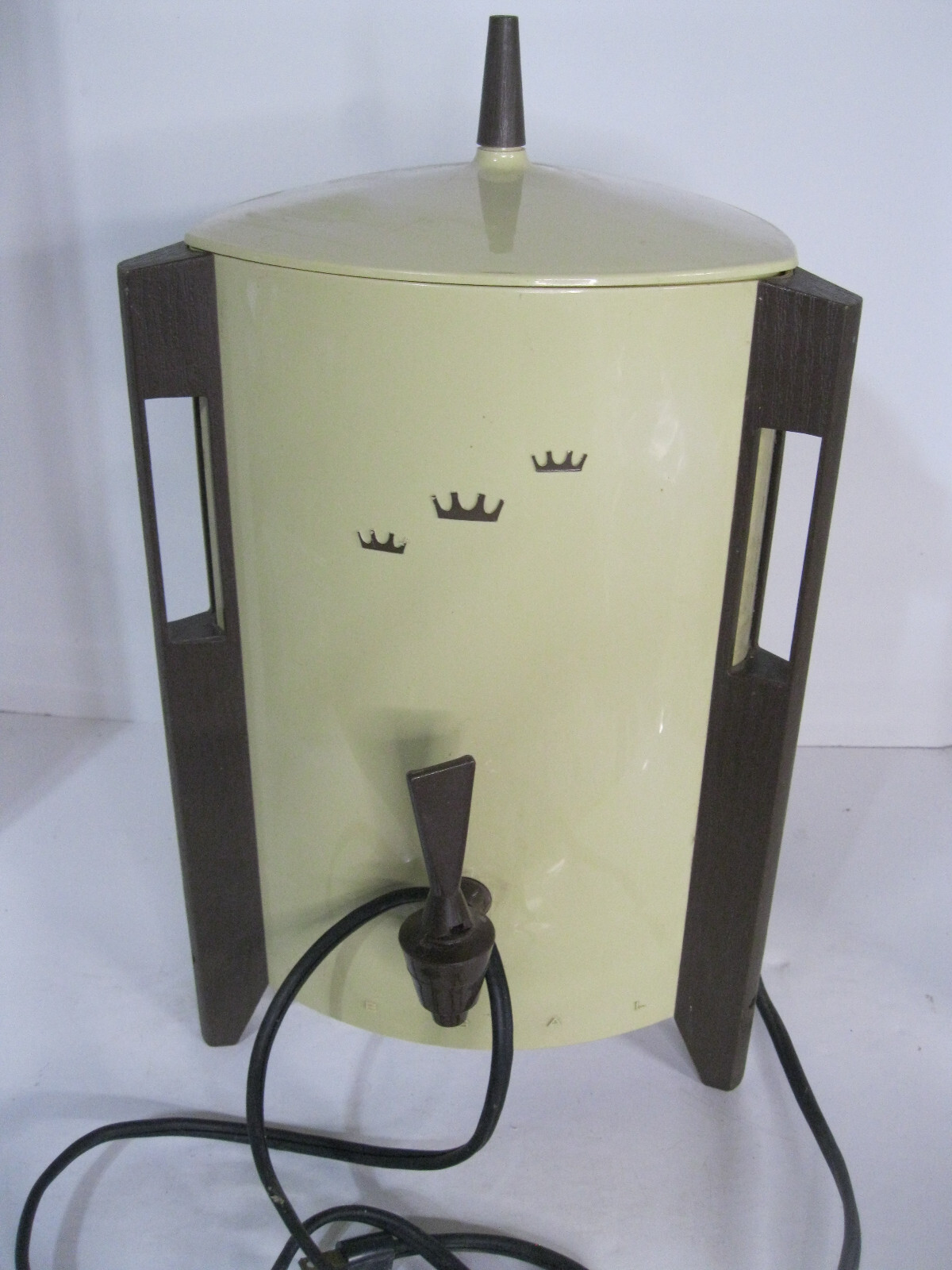 1970s REGAL Poly Perk Automatic Percolator Urn Yellow #7530 Atomic MCM Vintage