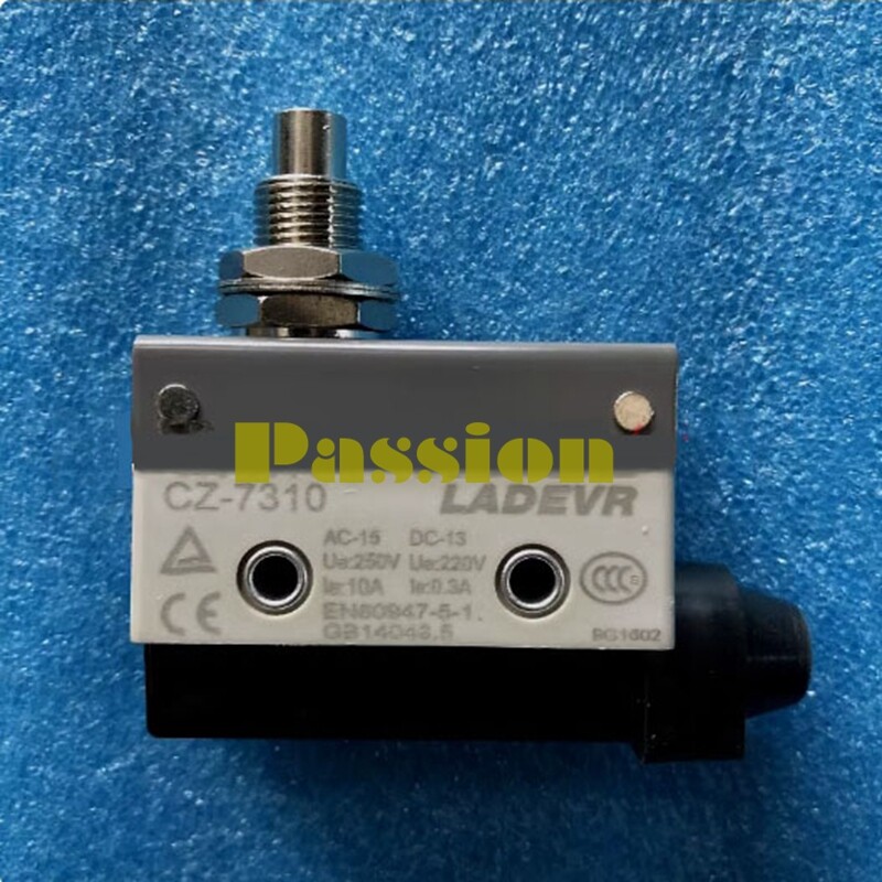 1PC NEW FOR LADEVR CZ-7310 Limit switch Micro switch