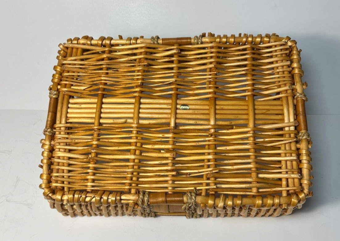 14 x 10 x 6” Rectangular Wicker Basket Natural Weave Light Brown Handle Gift vtg