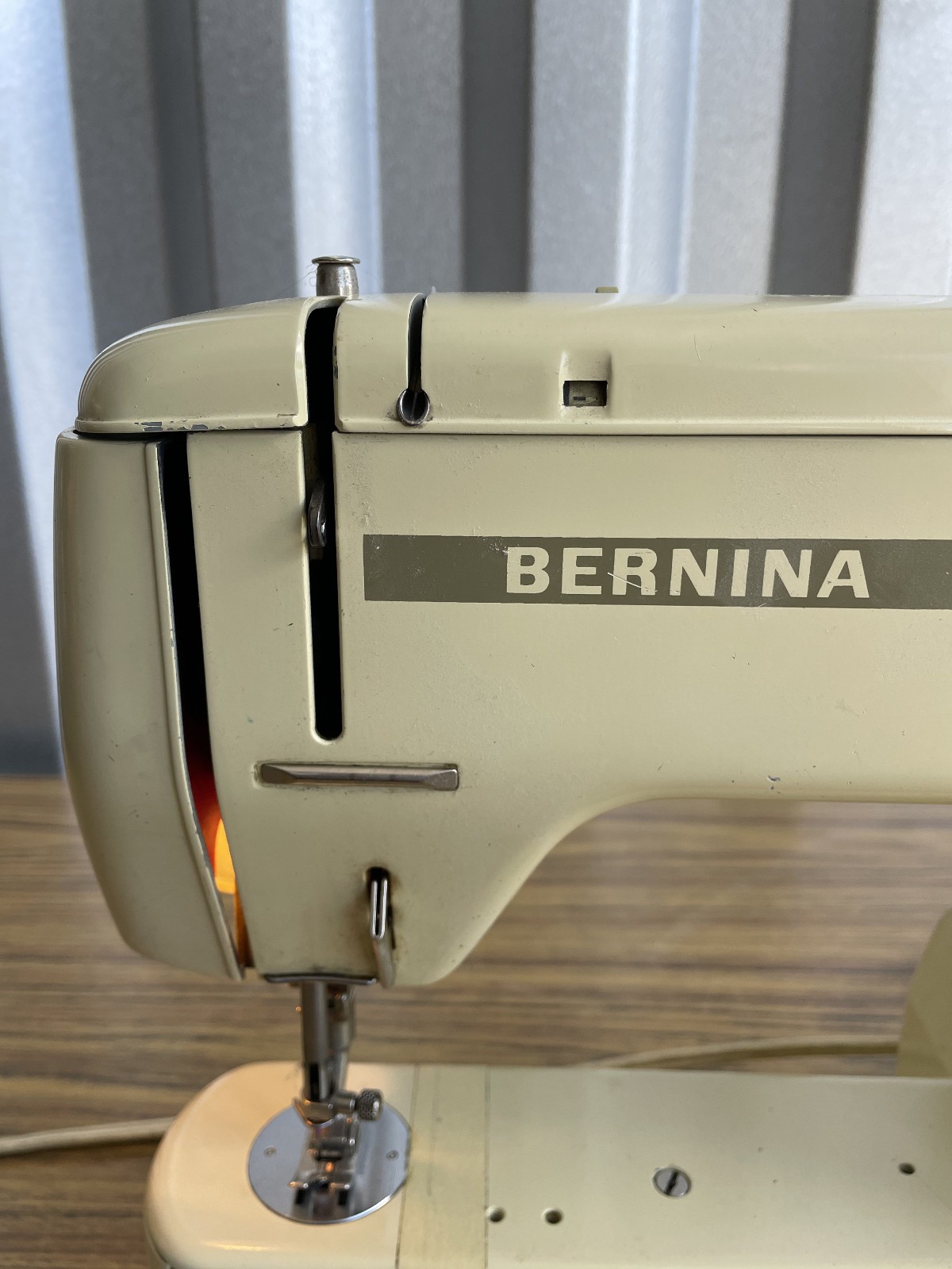Bernina 707 Minimatic Sewing Machine W/Pedal Tested and Works