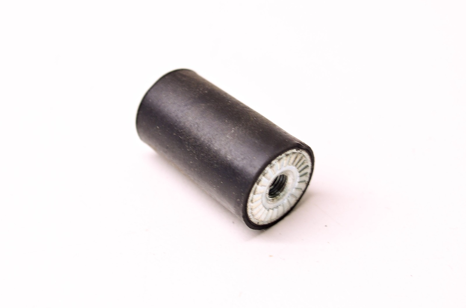 New AYP 530027393 Isolator Mount NOS