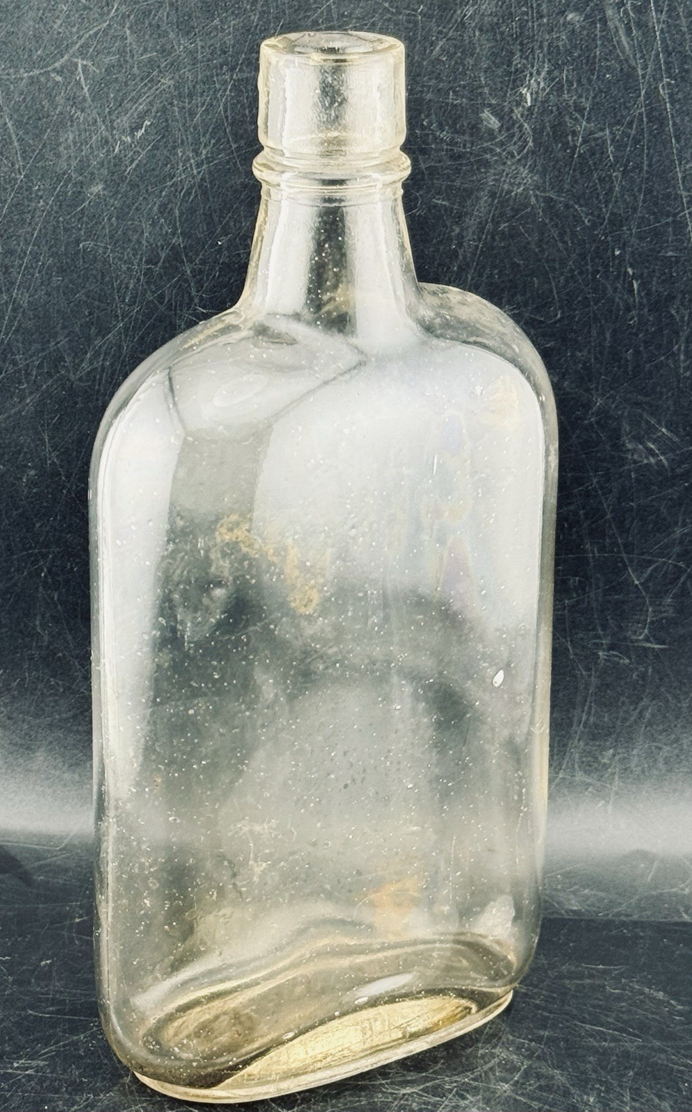 Vintage Glass Full Pint Bottle Whiskey Flask Heavy Thick Bottom