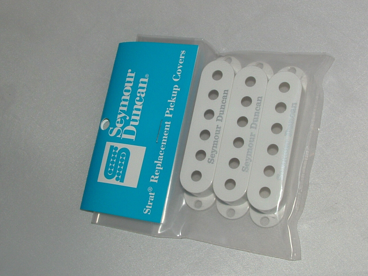 Seymour Duncan S-Cover Set of 3 Strat Pickup Covers with Logo WHITE