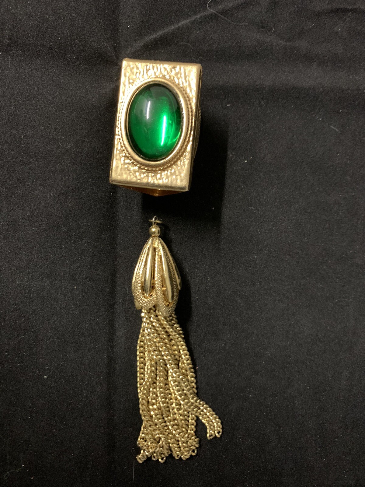 Vintage Jewelry Green Cabochons Bead Finding & Designer Tassel For Necklace