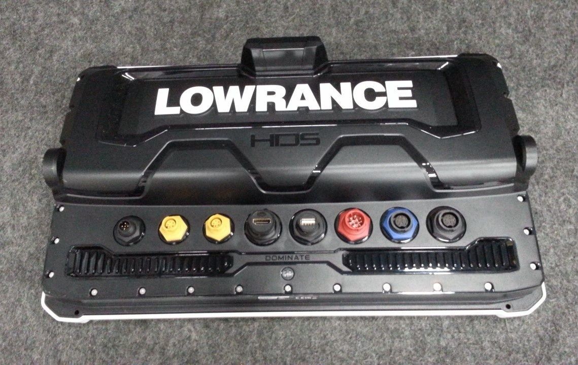 LOWRANCE HDS PRO 16 Fishfinder/Chartplotter + ActiveImaging 3-In-1 Transducer *