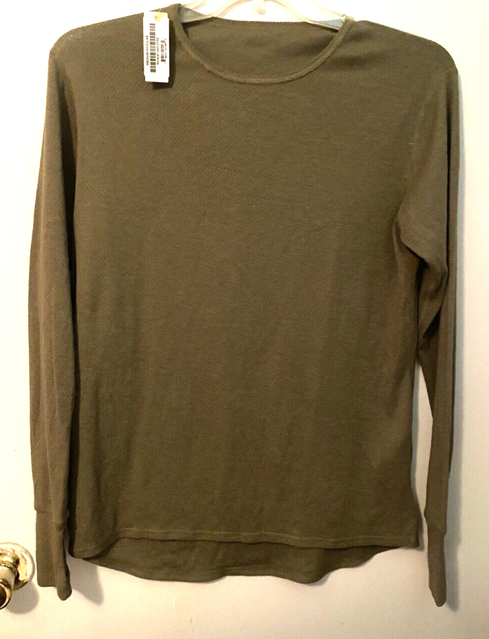 NWT US Military ARMY UNDERSHIRT, INSULATED, FR Medium reg