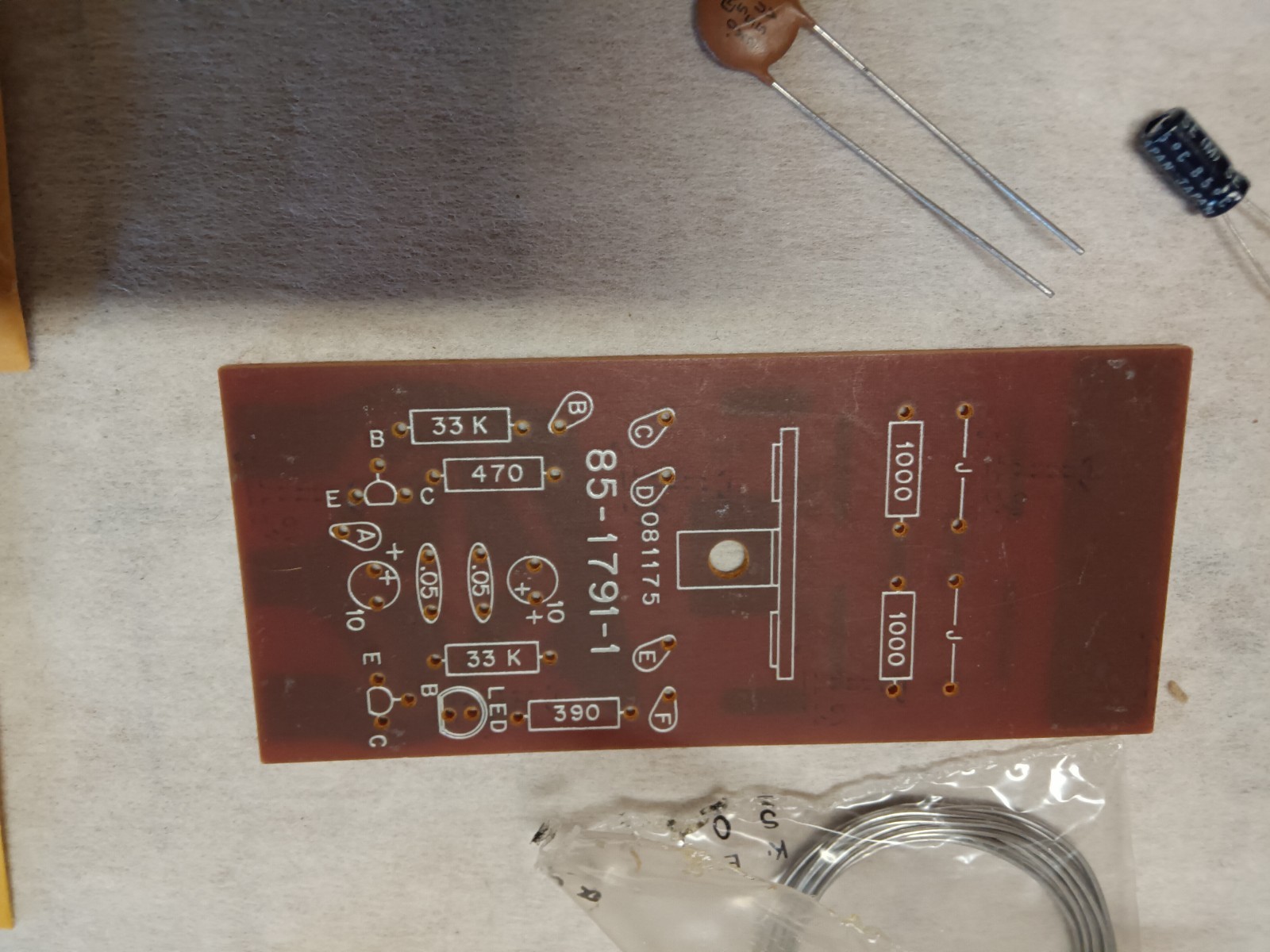 HEATHKIT ELECTRONIC DESIGN EXPERIMENTER MODEL ET-3100B With Box & Manual