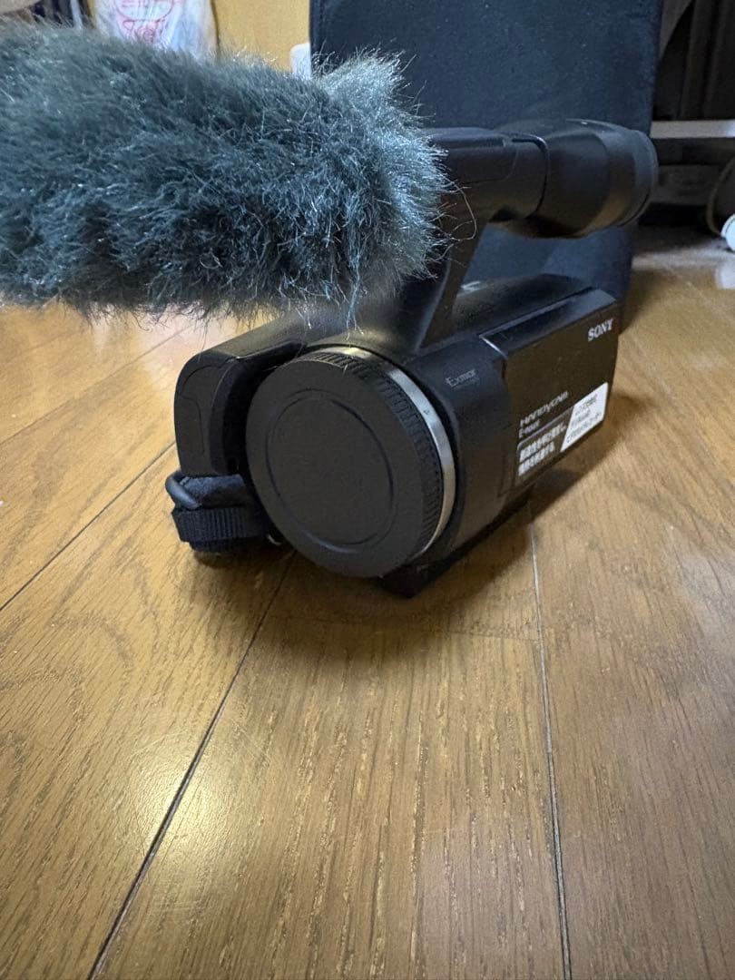 Sony NEX-VG10 14.2MP HandyCam Camcorder E mount 2.8/16 #0002