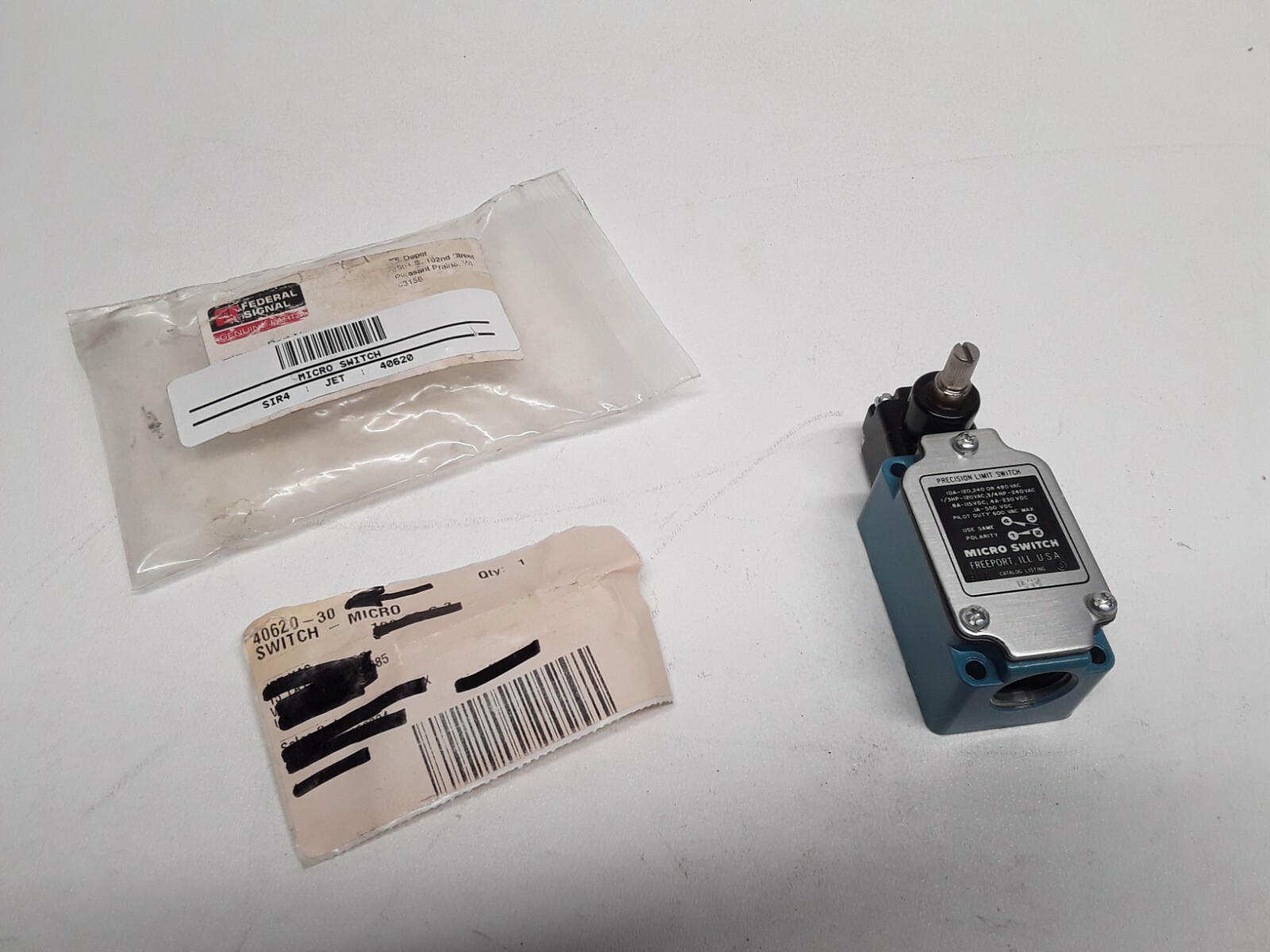 40620-30 Micro Switch SIR4 Precision Limit Switch 10A-120,240 or 480 VAC,600 VAC