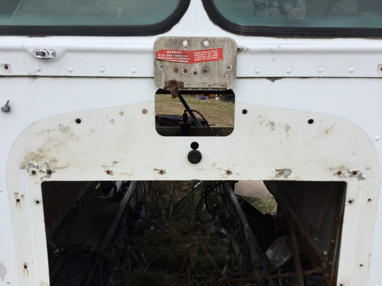 Kenworth K100 ALUMINUM CAB, CENTER Panel