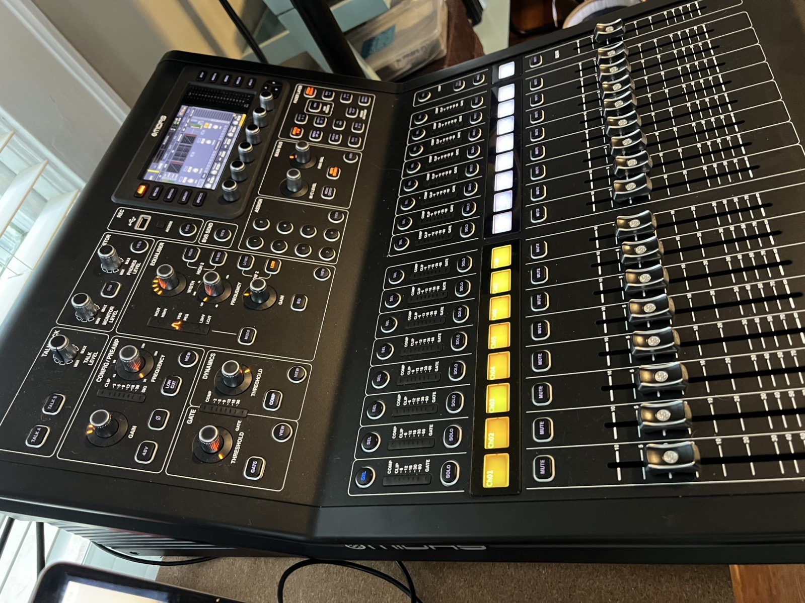 MIDAS M32R LIVE 40 Input Channel Digital Mixing Console
