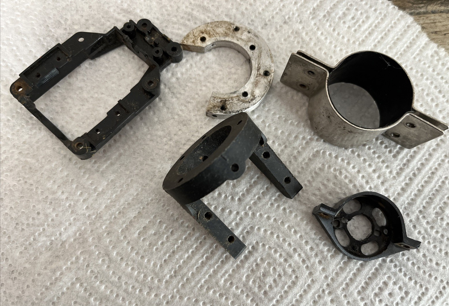 5 VINTAGE Used RC Metal / Nylon Motor Mounts Boats Planes Cars Trucks Electric