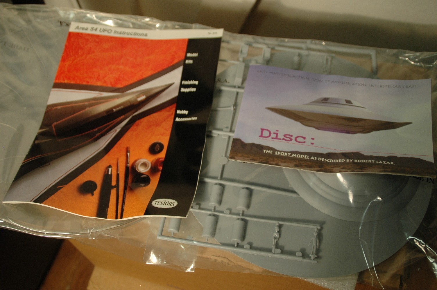 Testors Area S4 UFO Revealed Plastic Model Kit 1:48 Scale