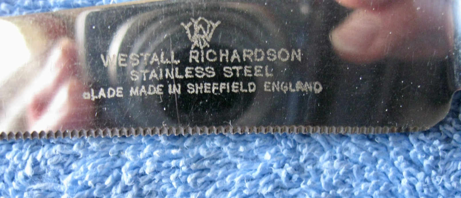 6 Vintage Westall Richardson Stainless Steak Knives White Bakelite Handle 8.5"