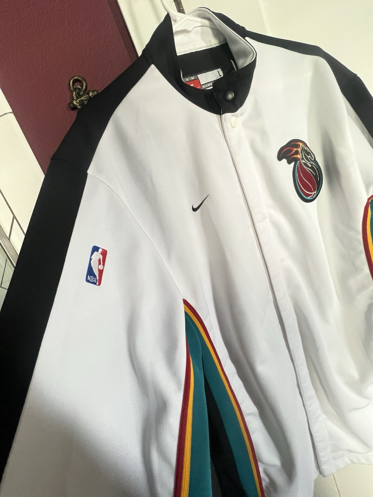 Detroit Pistons Team Issued Warm Up Top From The Store In Palace Of Auburn Hills
