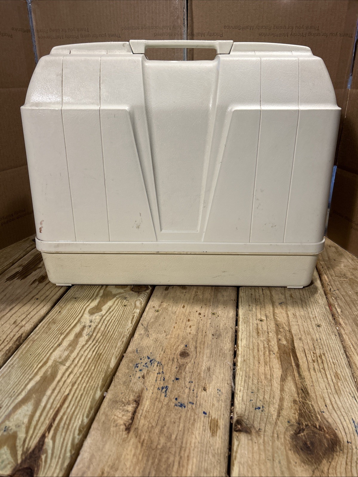 Sewing Machine Storage Carrying Case 17” x 14” x 8 1/2” outside measurement