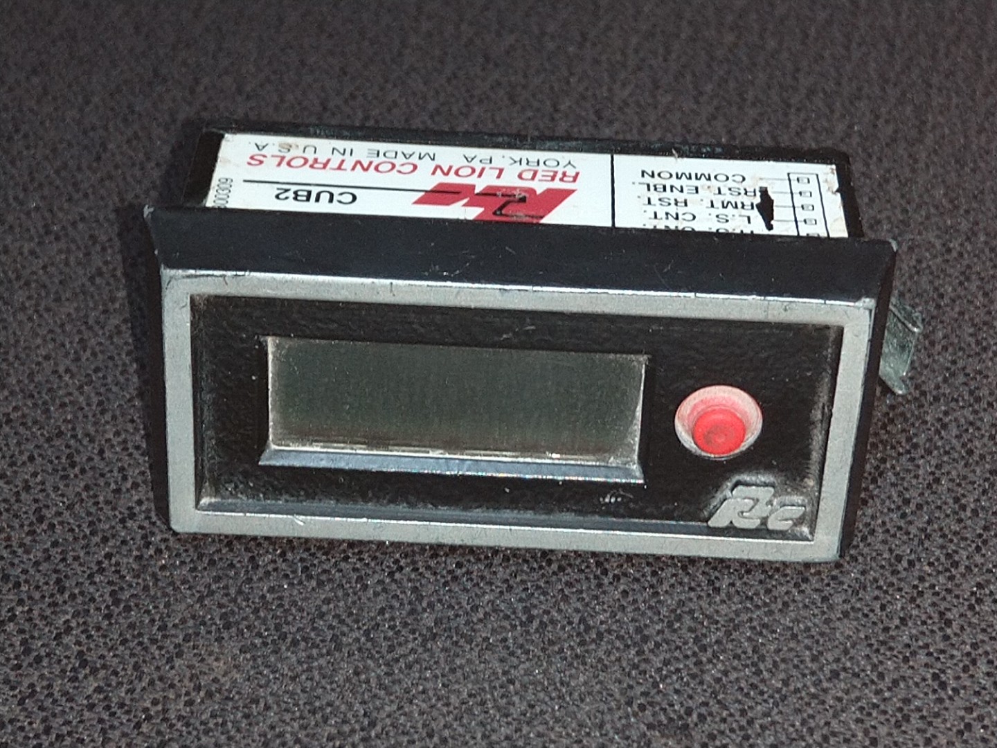 Red Lion | CUB20000 | Miniature Electric Counter CUB 2 II