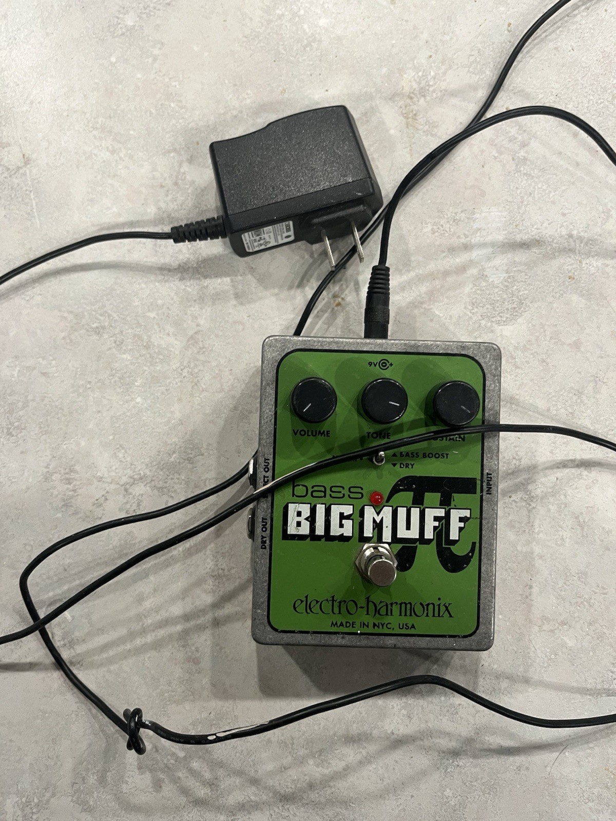 Electro-Harmonix - Bass Big Muff Pi - NYC - Distortion Fuzz Guitar Effects Pedal