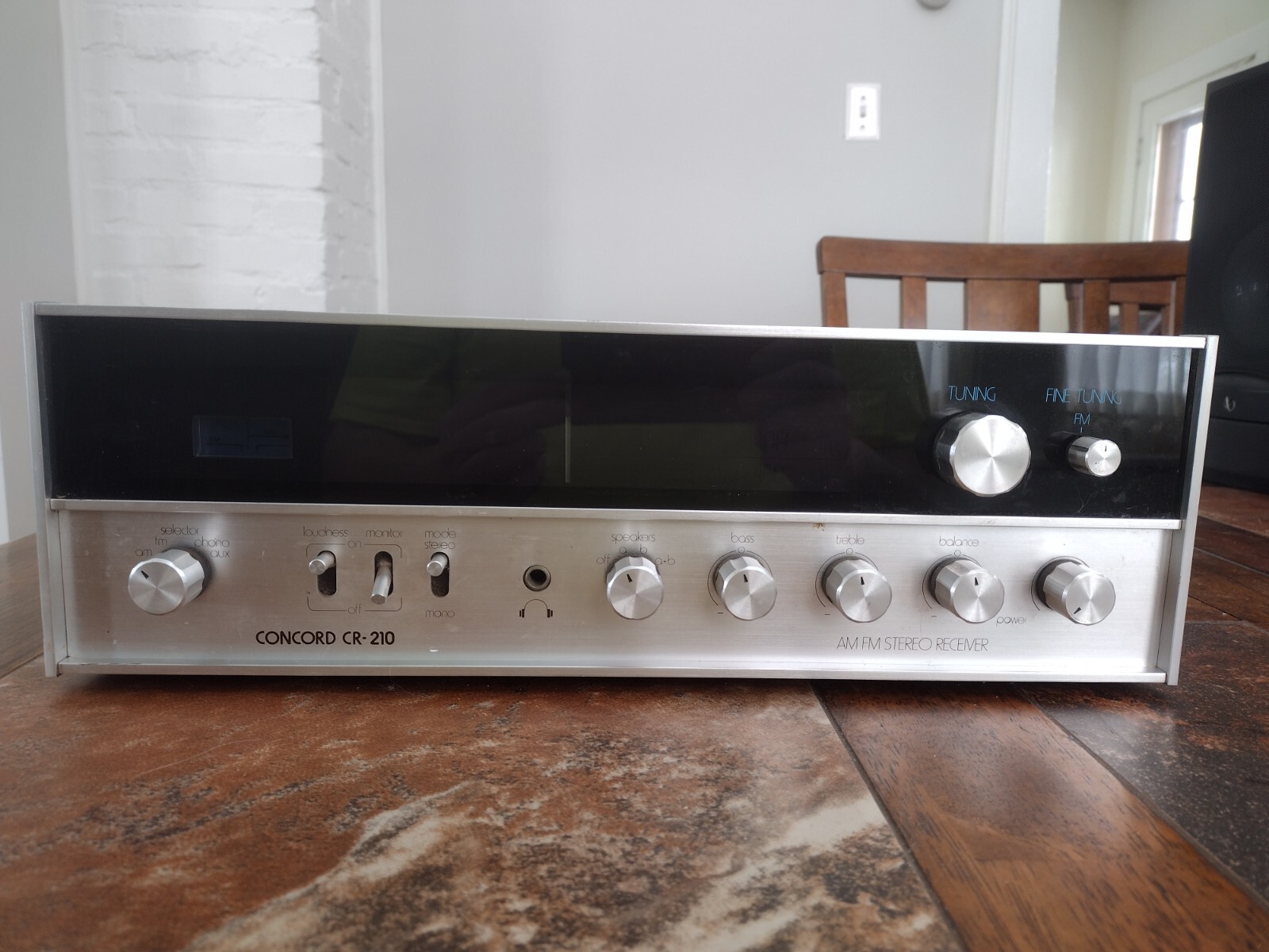 Concord CR-210A AM/FM Stereo Receiver