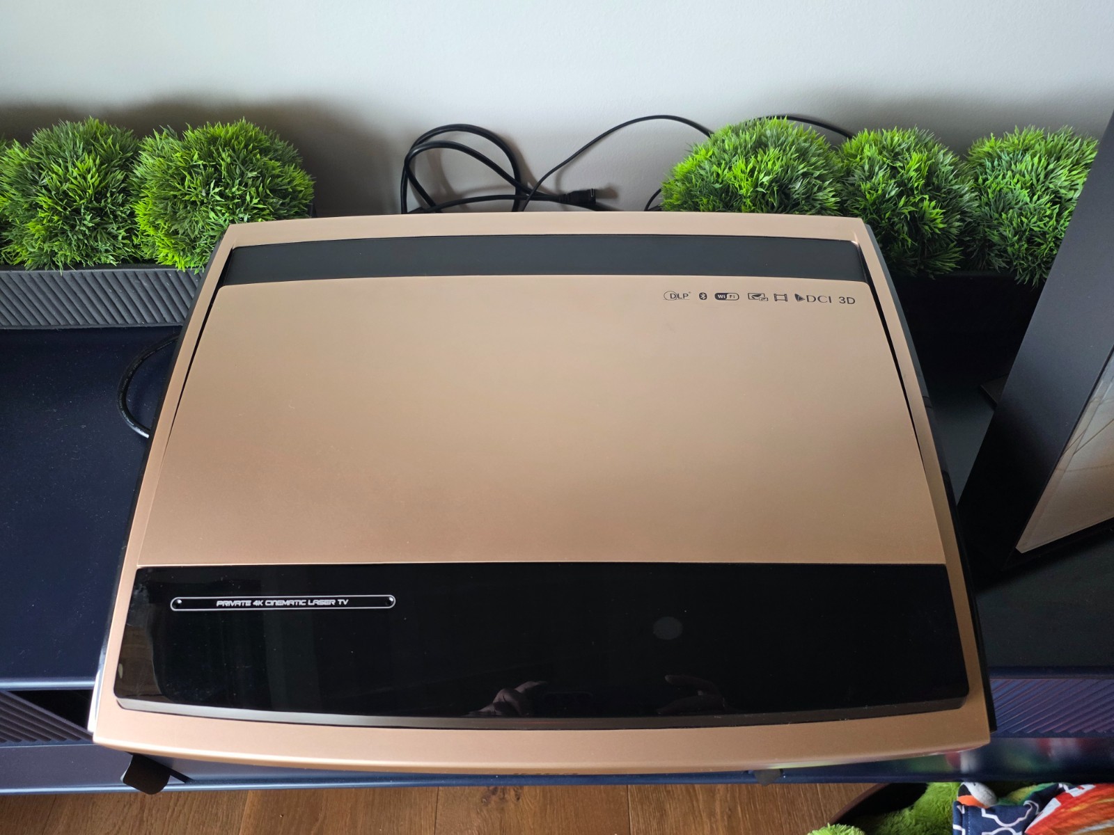 JMGO U1 4K UST Laser DLP Projector English Language Model