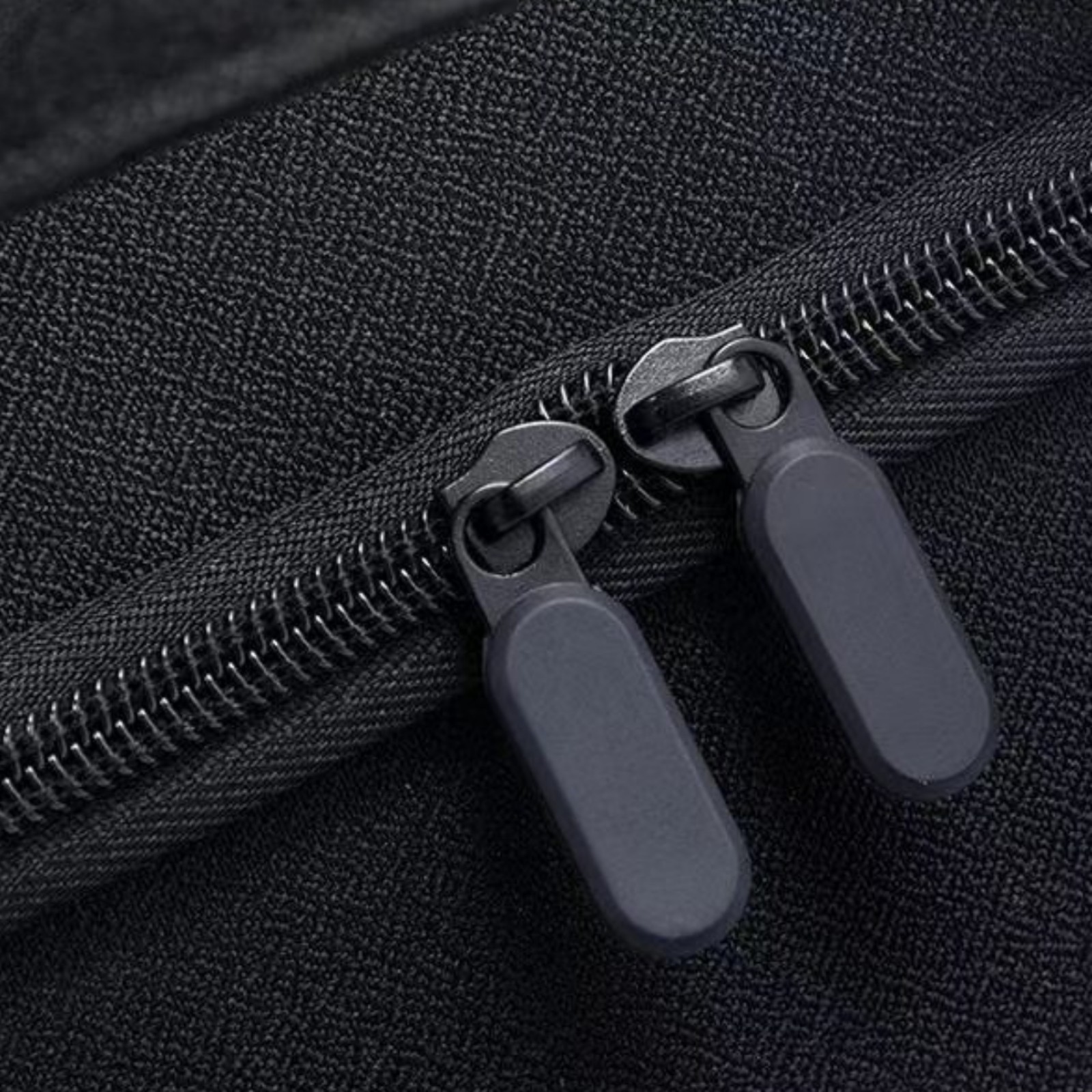 Carrying Carrier with Shoulder Strap Travel-Friendly for Commuting