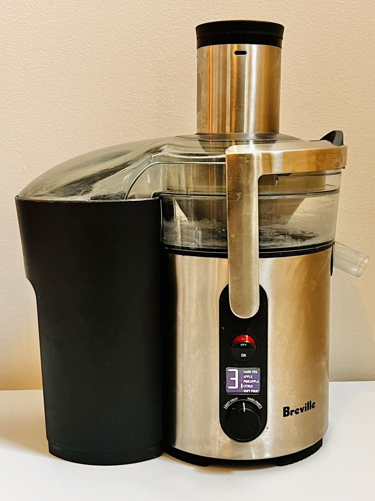 Breville BJE510XL Multi-Speed Juice Fountain 900-Watt Juicer