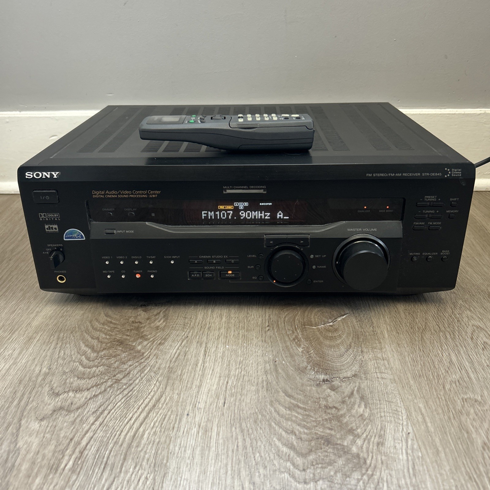 Sony STR-DE845 Receiver 5.1 Dolby Digital Pro Logic Surround Sound AM/FM Video
