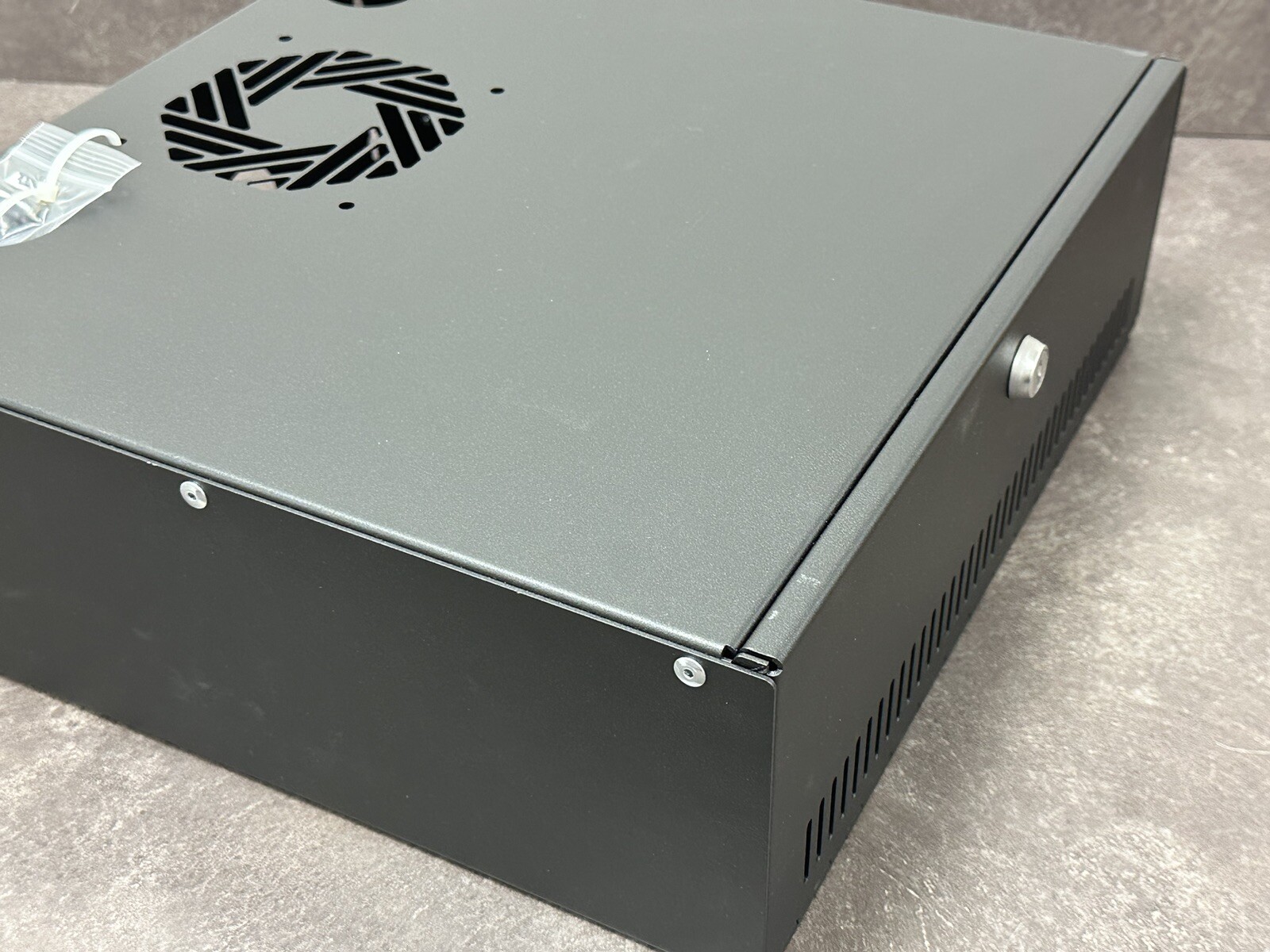 Kendall Howard DVR Security Lock Box (15")