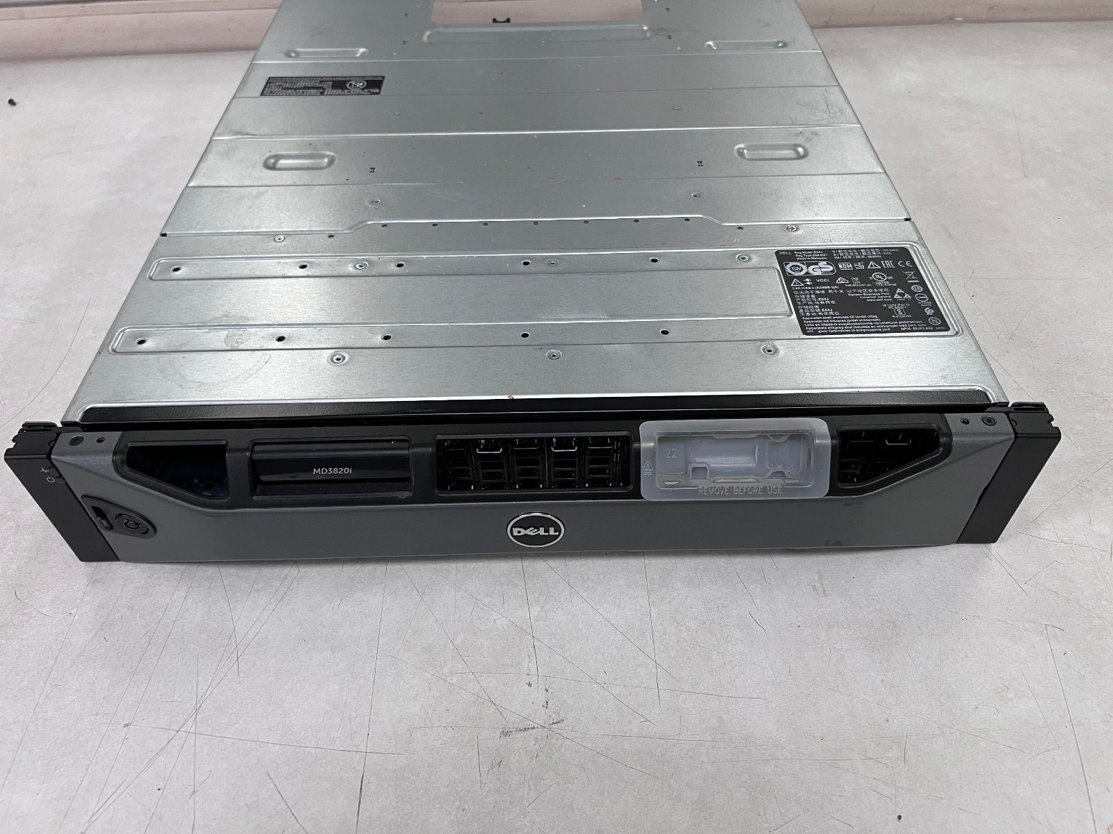 Dell MD3820i PowerVault 24-Bay SAS Drive Array