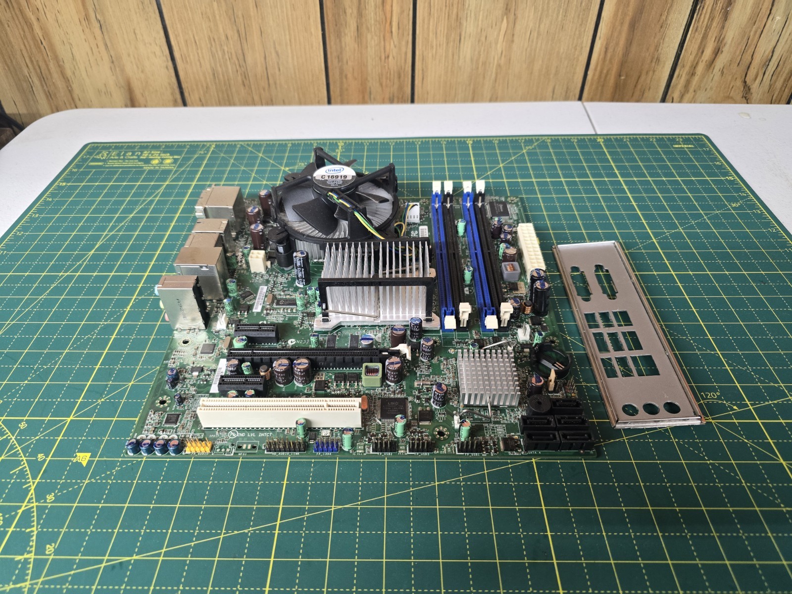 Intel DQ45CB Desktop Board  with Intel E8400 Cpu, Fan, Heatsink And I/O Shield