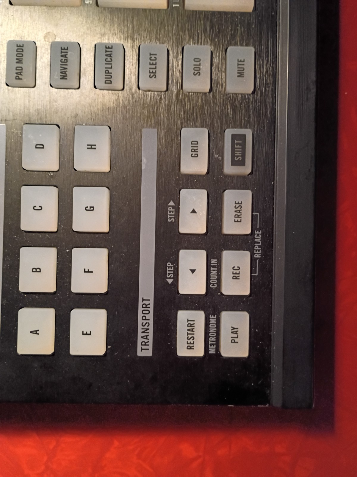 Native Instruments Maschine MK1 Midi Controller with USB Cable *Tested* Hardware