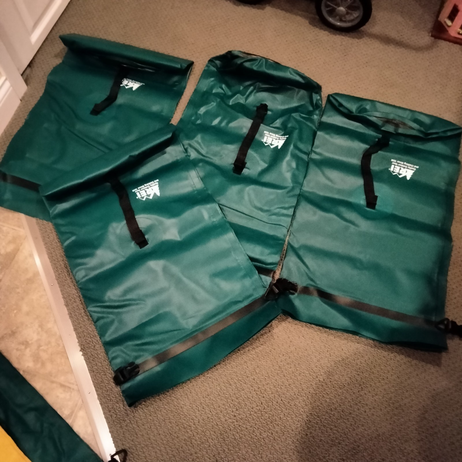 2 Vintage REI Rolltop Dry Bag Hiking Kayak Green PVC Rubber Waterproof Large