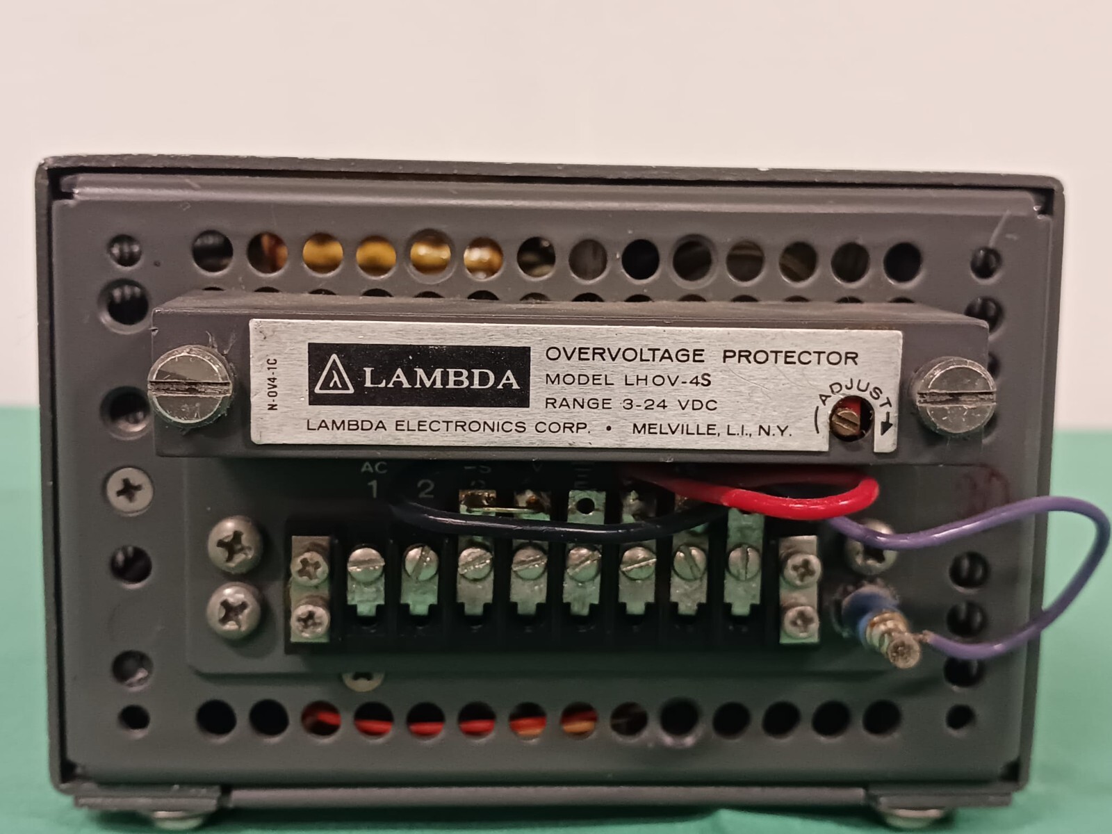 Lambda Veeco LCS-B-01 Regulated Power Supply