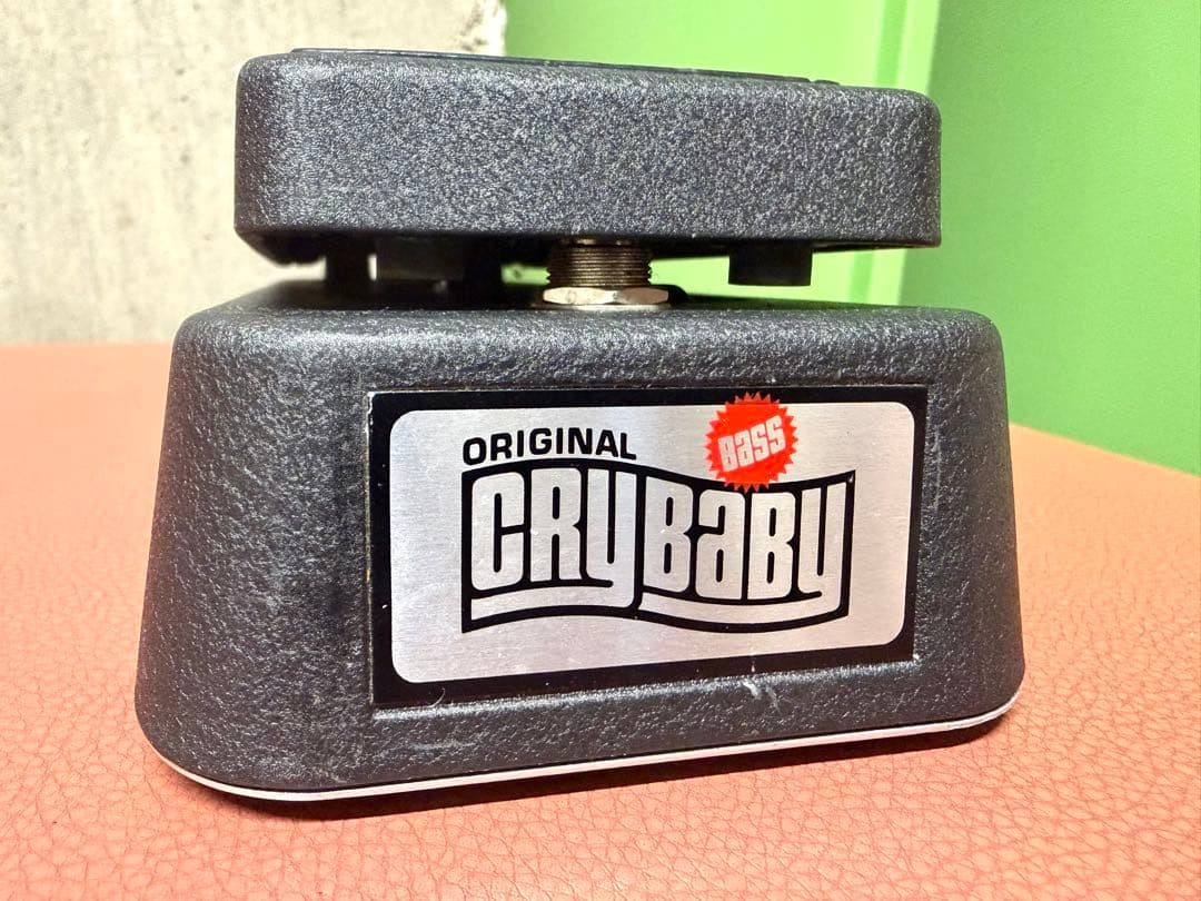 Jim Dunlop GCB-100 Bass Crybaby Wah Pedal Used 9V Battery Operates Normally