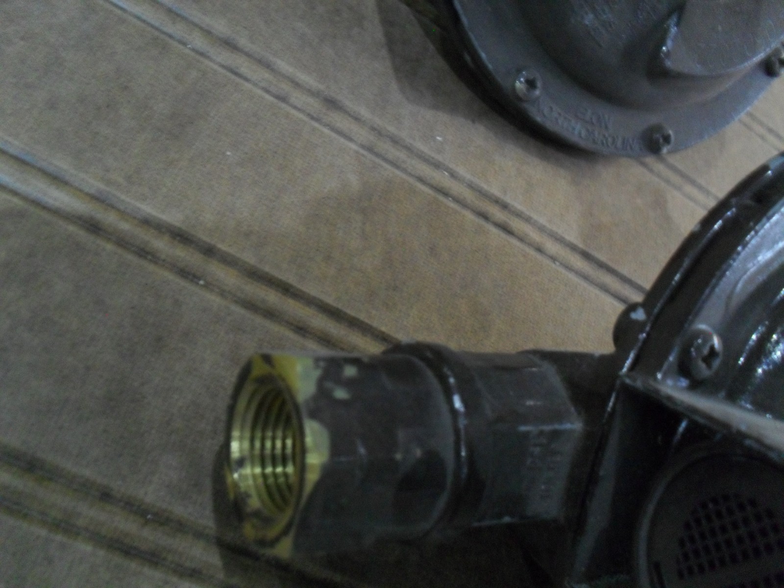 Rego LV4403B46 2nd Stg Regulator 1/2" X 3/4" 935K 11" wc