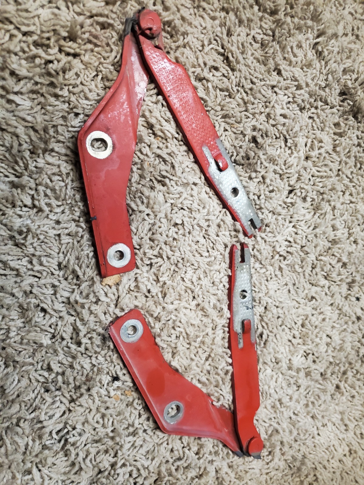 04-06 2004 2005 2006 PONTIAC GTO RH LH HOOD HINGE SET 92056552 92056553 OEM RED