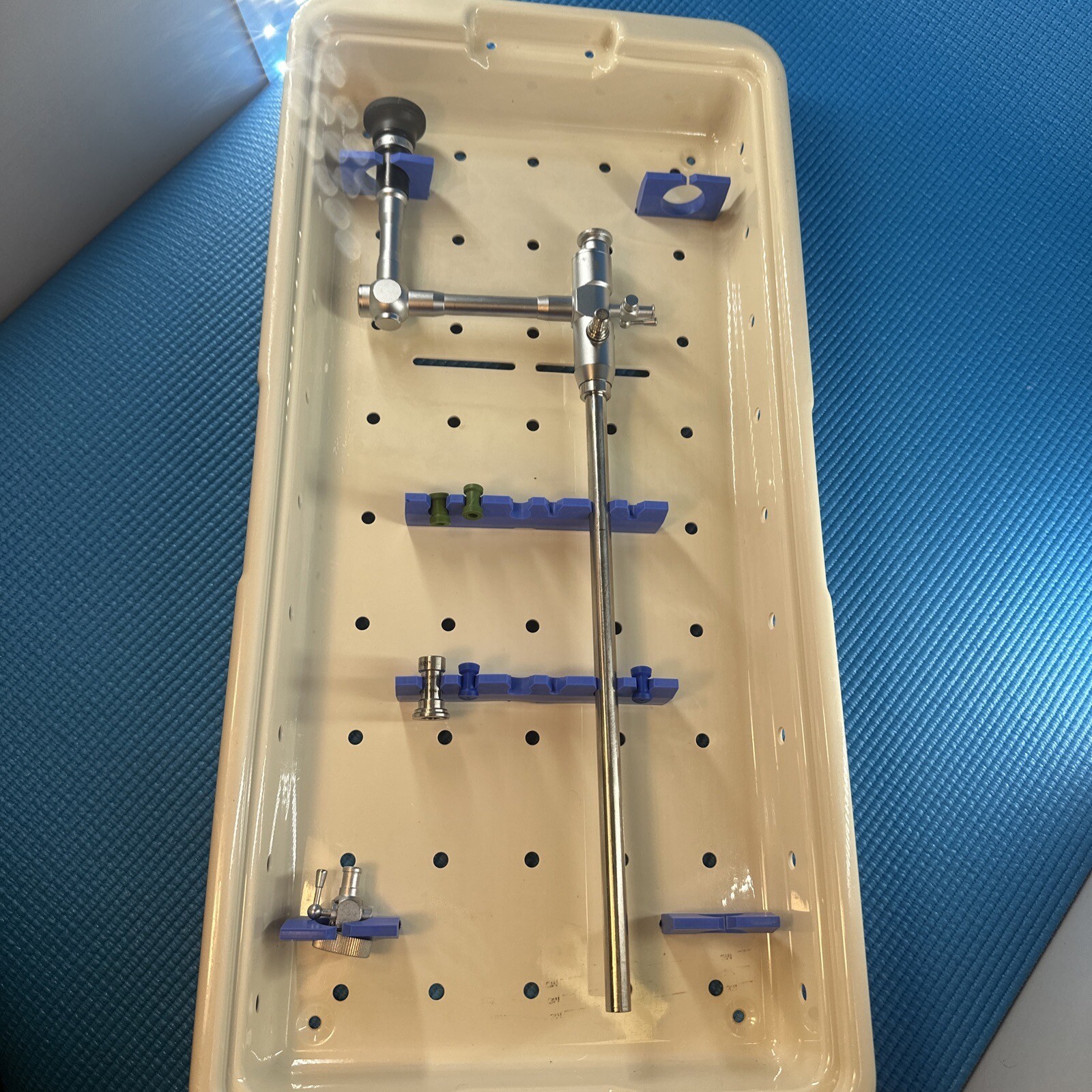 Olympus A52000A Autoclavable 10MM, 6 Deg Offset Laparoscope Including Case