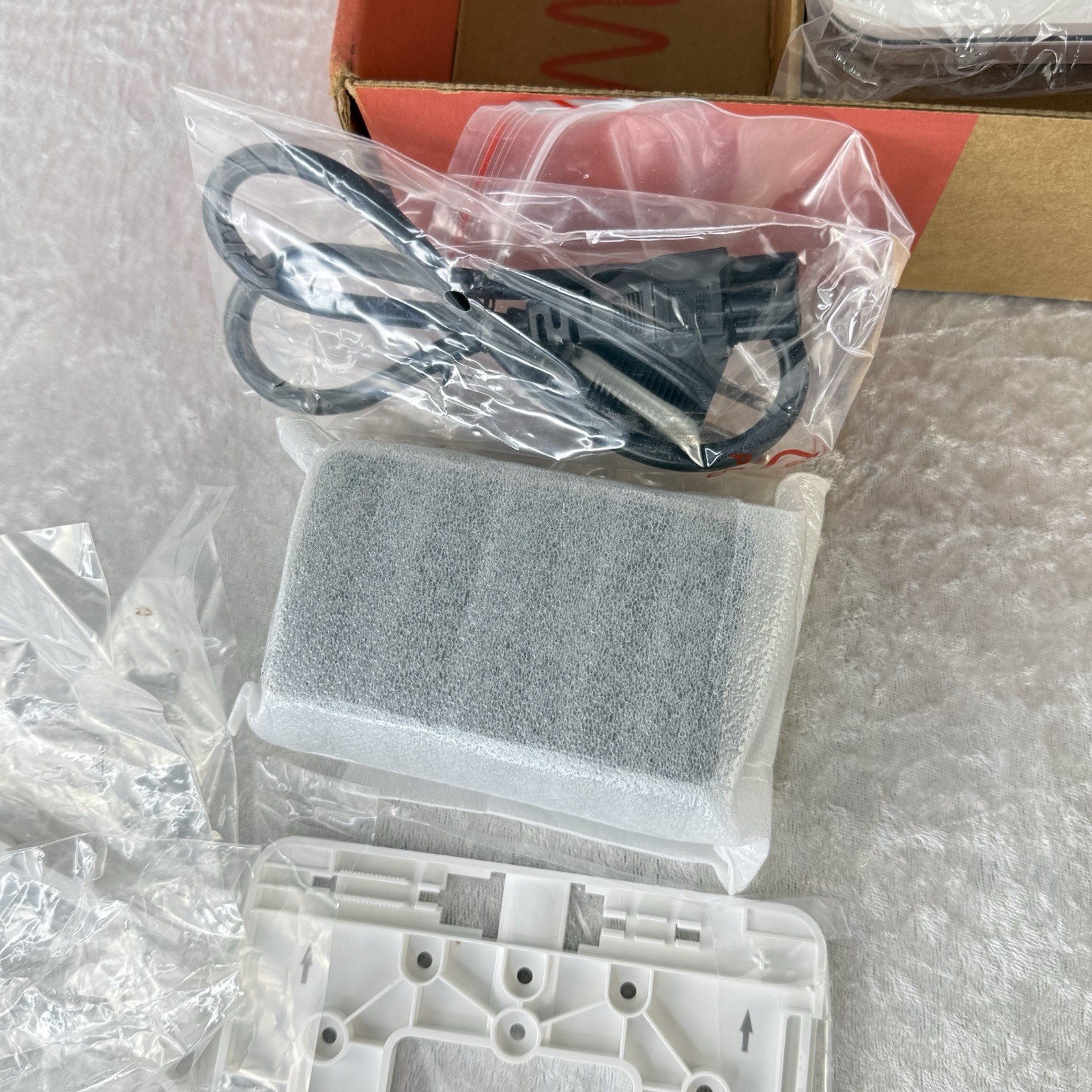 Zenreach A42 Universal WiFi Access Point - New, Open Box