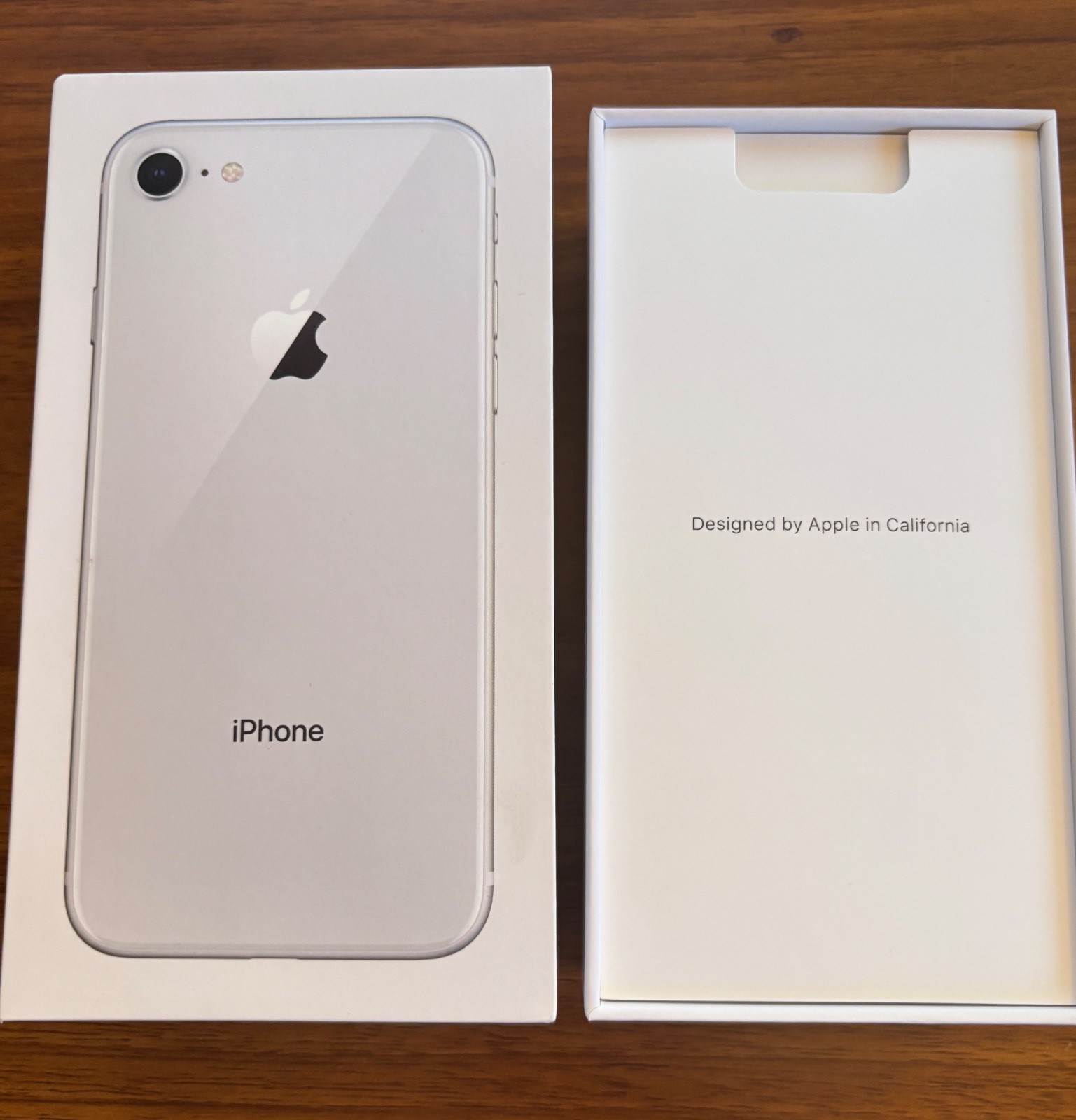 iPhone 8 Box / Headphones / Cable / Inserts - No phone though