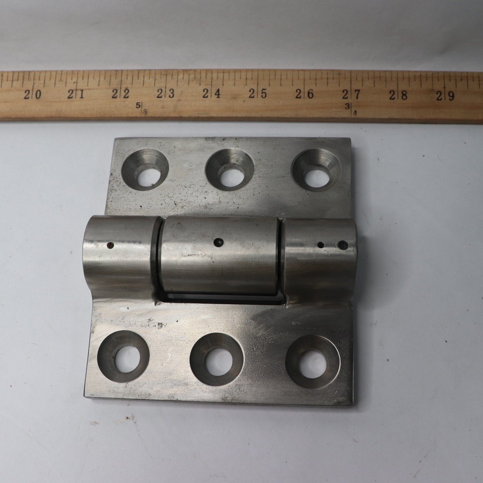 Stainless Hinge 1/2" X 5" X 5-1/2" INCOMPLETE