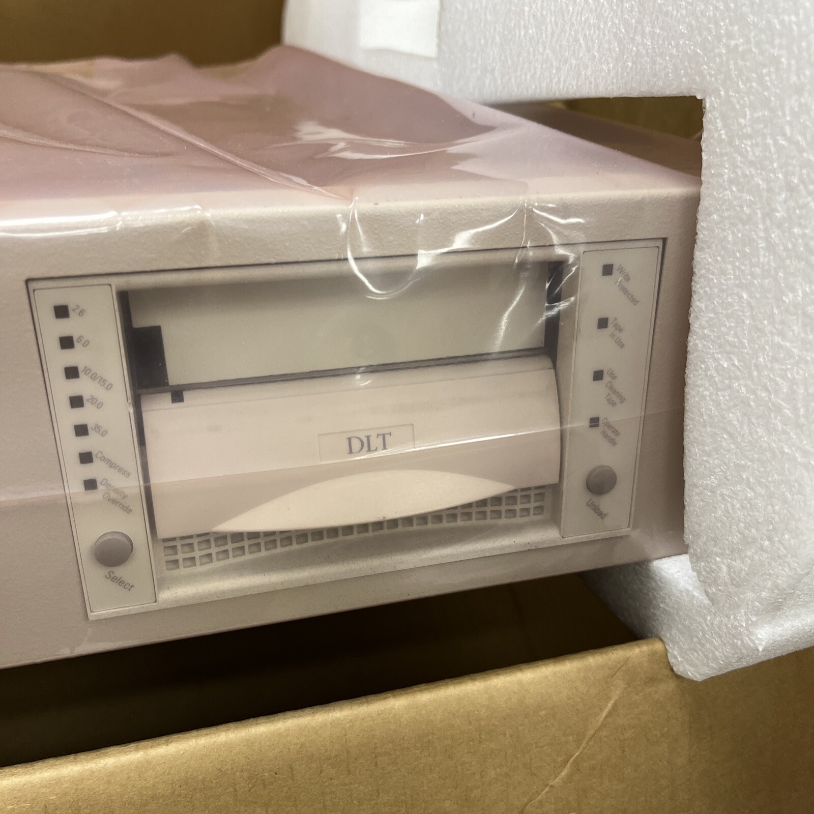 Mountain Gate DLT 7 DDT-D-360 Rack mounted Dual VHS backup System