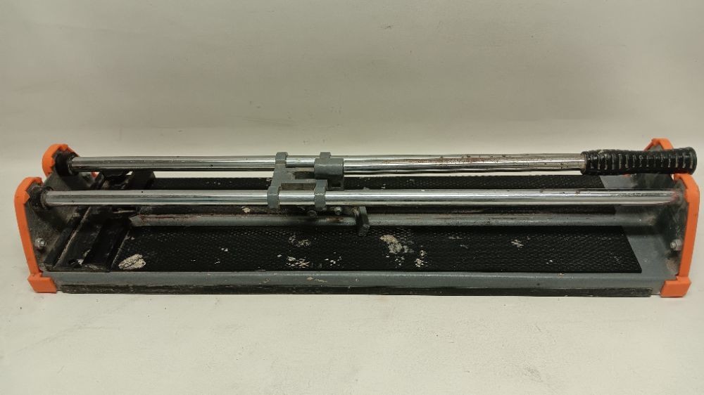 HDX 20" TILE CUTTER