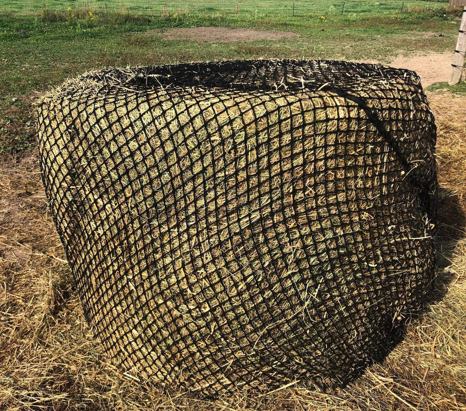 KNOTLESS HEAVYDUTY 4-5mm Thick Round Bale Slow Feed Hay Net (4x5)