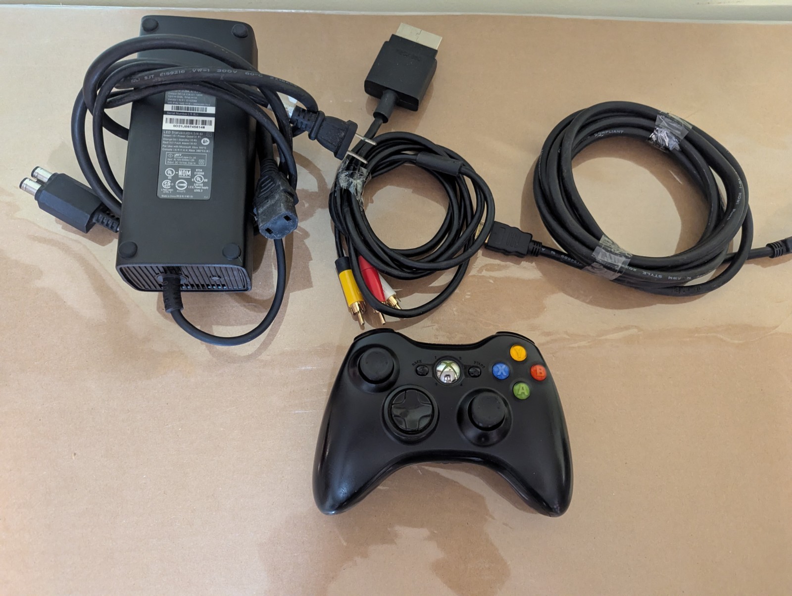 Microsoft Xbox 360 Slim Black System Console 4GB Controller Cords TESTED