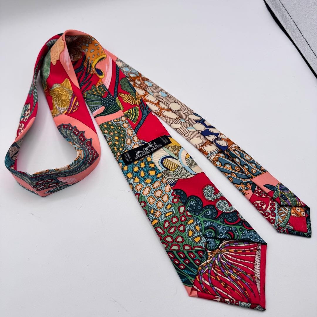 Hermes Silk Necktie Undersea Fish Coral Pattern Red Pink Excellent Condition