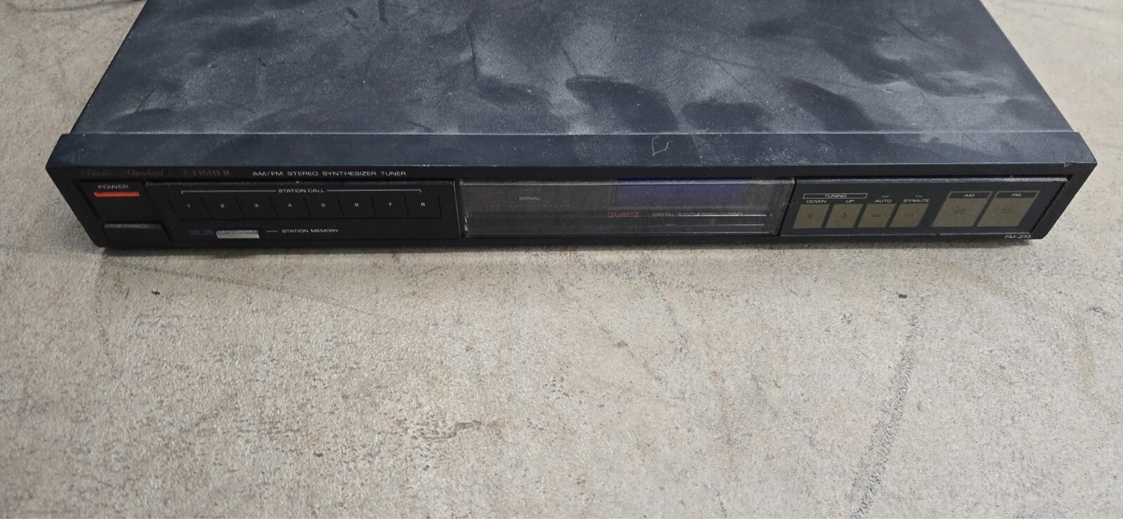 Fisher Studio-Standard FM-273 AM/FM Synthesizer Tuner